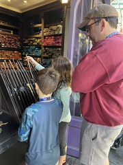 Picking out wands4